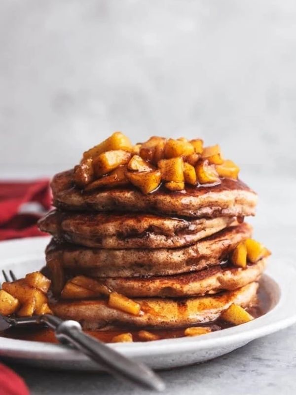 Apple Cinnamon Pancakes