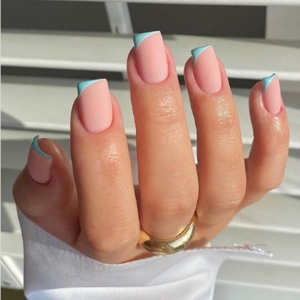 Bluefin Tips Short Acrylic Nails