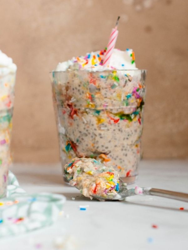 Cake Batter Overnight Oats