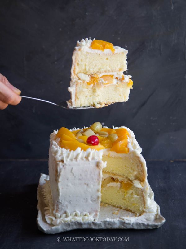 Chinese Fruit Sponge Cake