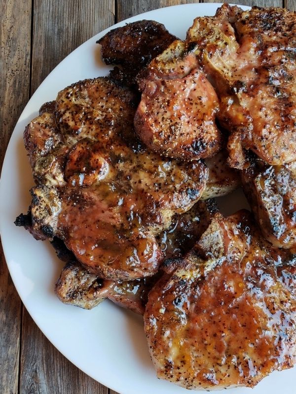 Grilled Pork Chops with Spicy Peach Glazed