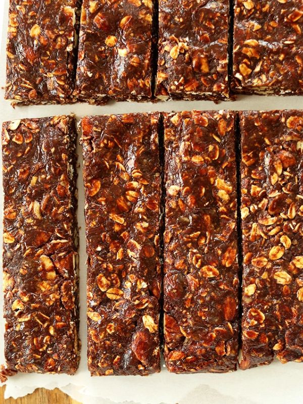 Healthy Brownie Granola Bars