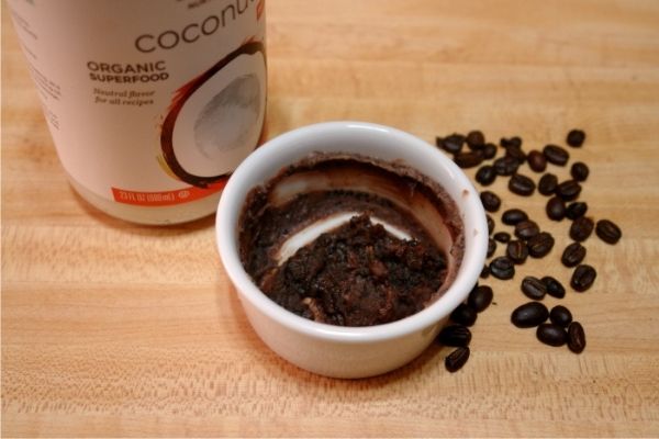 Homemade Mocha Lip Scrub