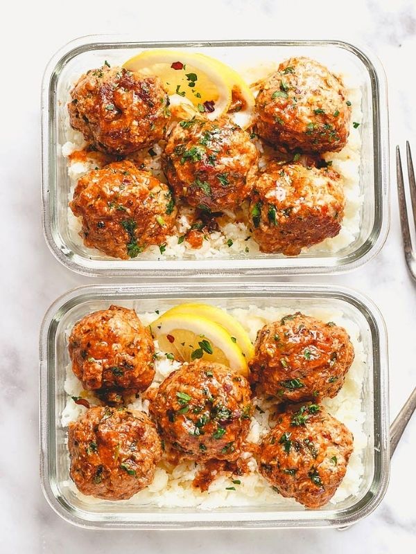 Meal Prep Garlic Butter Chicken Meatballs with Cauliflower Rice