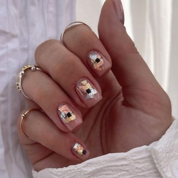 Mixed Metal Short Acrylic Nails