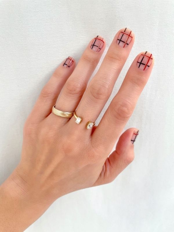 Modern Plaid Nail Designs