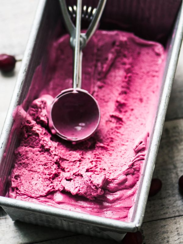 No-Churn Cranberry Ice Cream