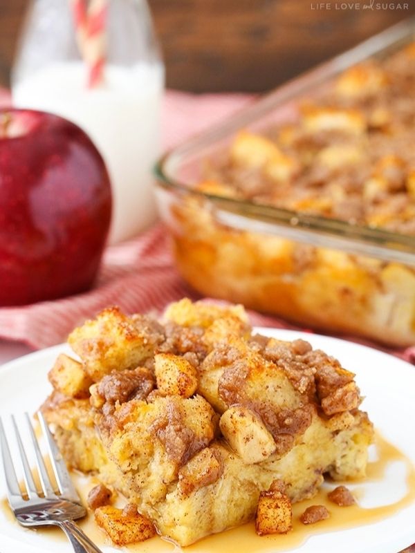 Overnight Cinnamon Apple Baked French Toast Casserole