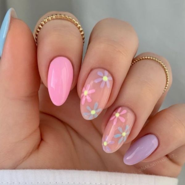 Pastel Flowers Nails