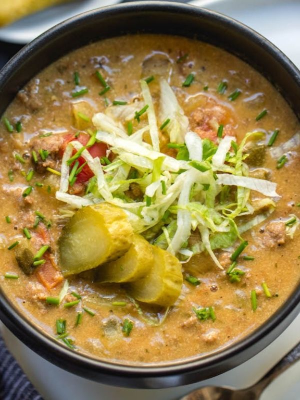 Slow Cooker Cheeseburger Soup