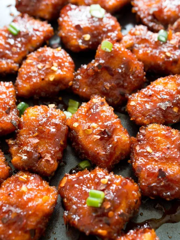 Sweet and Spicy Baked Honey Sriracha Chicken