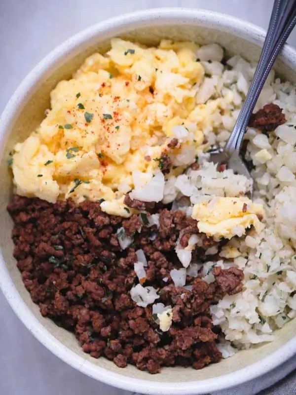 Low Carb Keto Breakfast Burrito Bowl