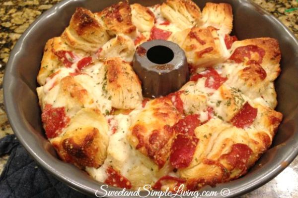 Pull Apart Pizza Bread