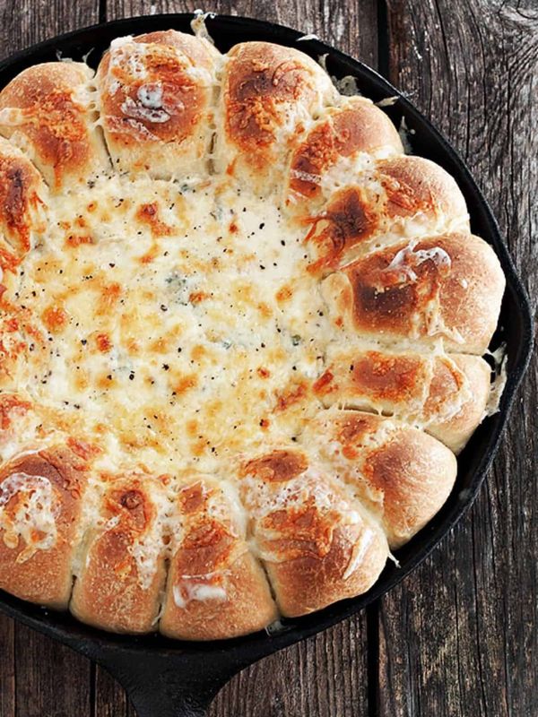 Warm Skillet Bread and Artichoke Dip